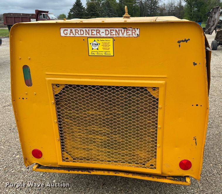 image for item LR9344 Gardner Denver  air compressor