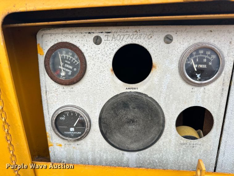 image for item LR9344 Gardner Denver  air compressor