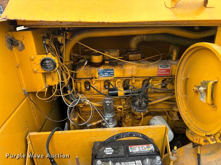 image for item LR9344 Gardner Denver  air compressor