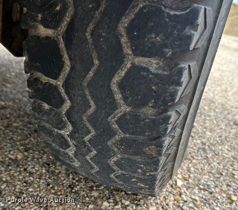 image for item LR9344 Gardner Denver  air compressor