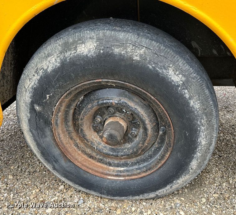 image for item LR9344 Gardner Denver  air compressor