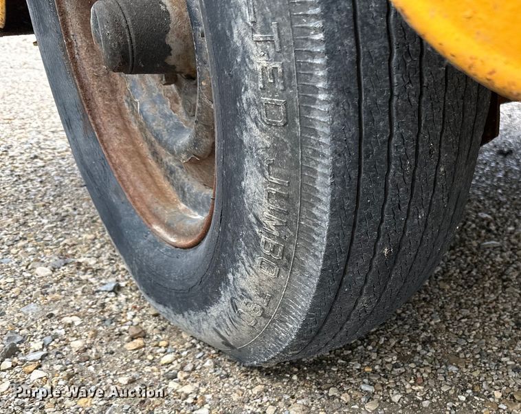 image for item LR9344 Gardner Denver  air compressor