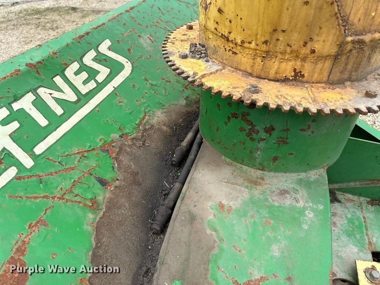 image for item LR9345 Loftness  snow blower 