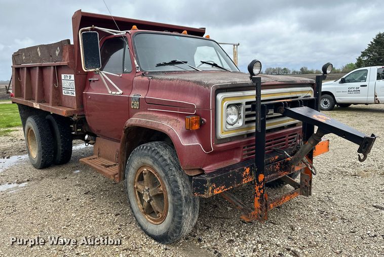 image for item LR9346 1975 Chevrolet  C60 dump truck