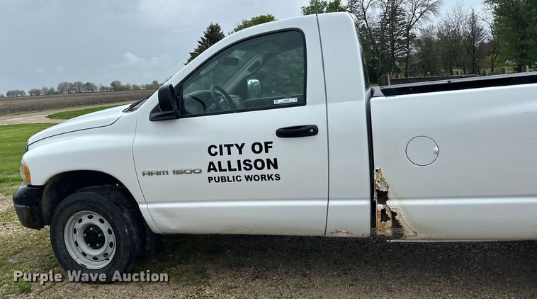 image for item LR9347 2003 Dodge  Ram 1500 pickup truck