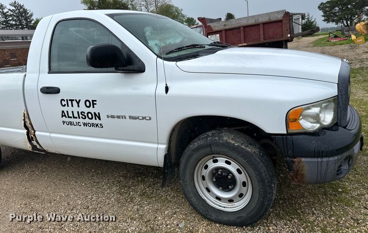 image for item LR9347 2003 Dodge  Ram 1500 pickup truck