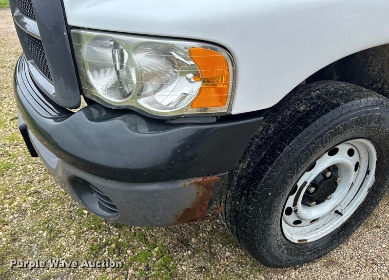 image for item LR9347 2003 Dodge  Ram 1500 pickup truck