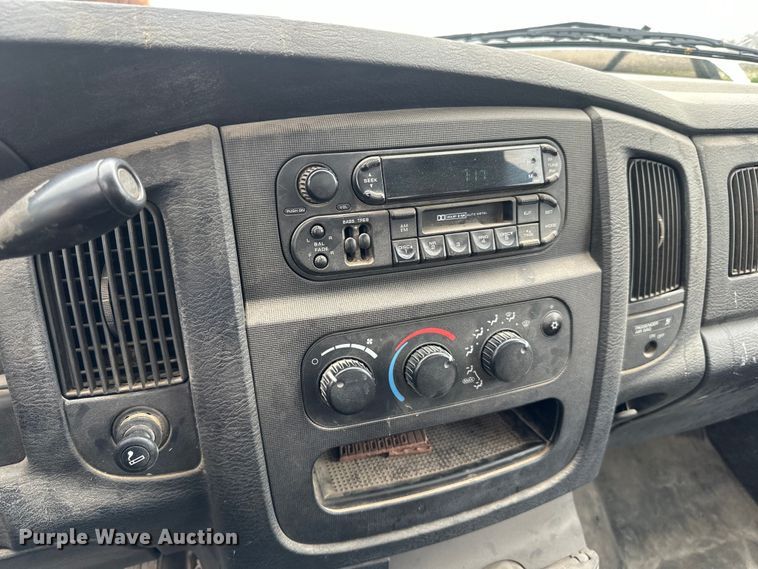 image for item LR9347 2003 Dodge  Ram 1500 pickup truck