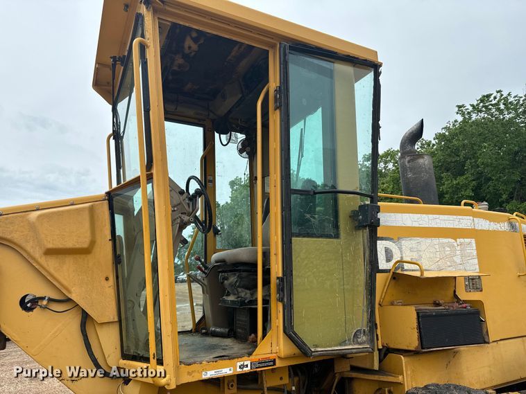 image for item ND9337 1999 John Deere 770CH motor grader