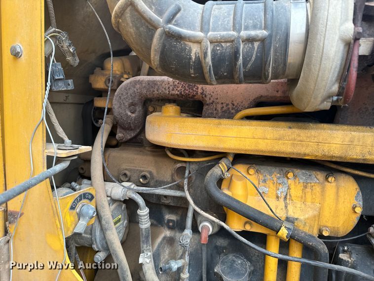 image for item ND9337 1999 John Deere 770CH motor grader