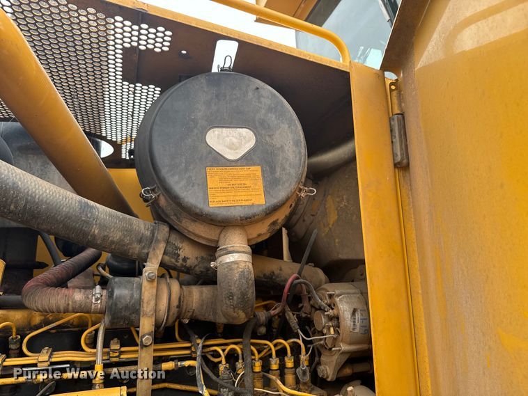 image for item ND9337 1999 John Deere 770CH motor grader