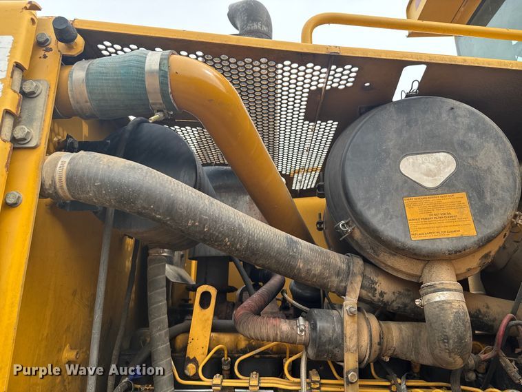 image for item ND9337 1999 John Deere 770CH motor grader