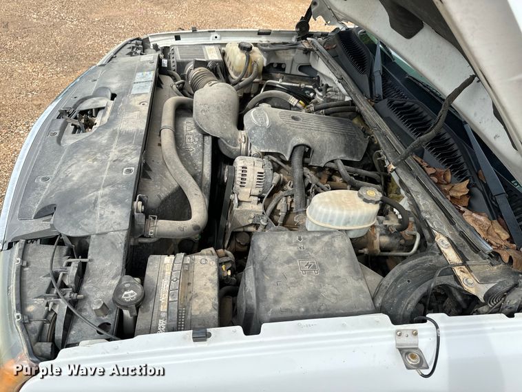 image for item ND9340 2005 Chevrolet Silverado 2500 HD pickup truck