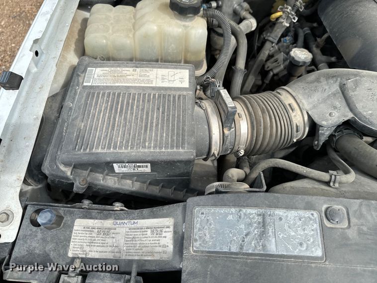 image for item ND9340 2005 Chevrolet Silverado 2500 HD pickup truck