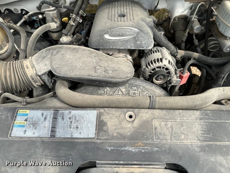 image for item ND9340 2005 Chevrolet Silverado 2500 HD pickup truck