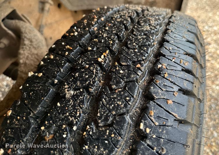 image for item ND9340 2005 Chevrolet Silverado 2500 HD pickup truck