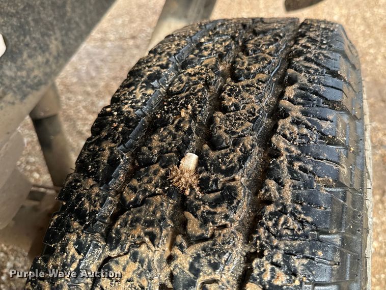 image for item ND9340 2005 Chevrolet Silverado 2500 HD pickup truck