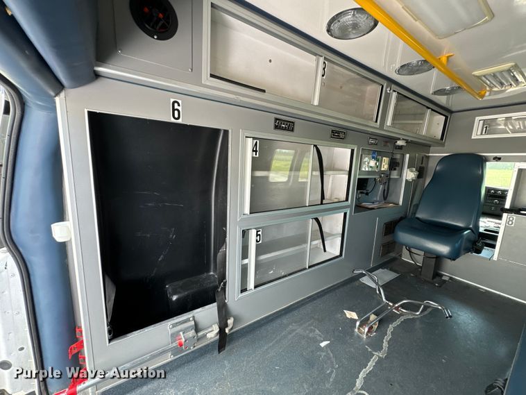 image for item ND9346 2008 Chevrolet Express ambulance