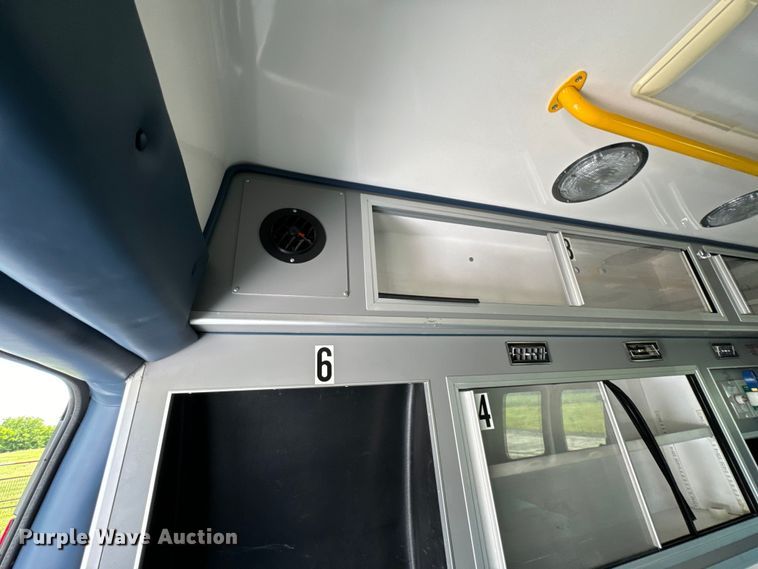 image for item ND9346 2008 Chevrolet Express ambulance