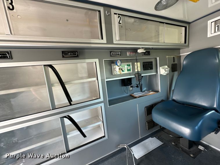 image for item ND9346 2008 Chevrolet Express ambulance