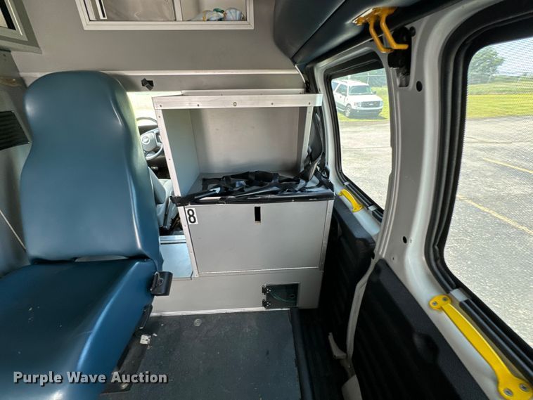 image for item ND9346 2008 Chevrolet Express ambulance