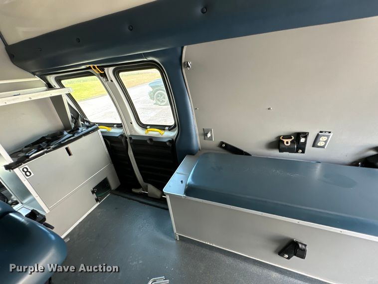 image for item ND9346 2008 Chevrolet Express ambulance