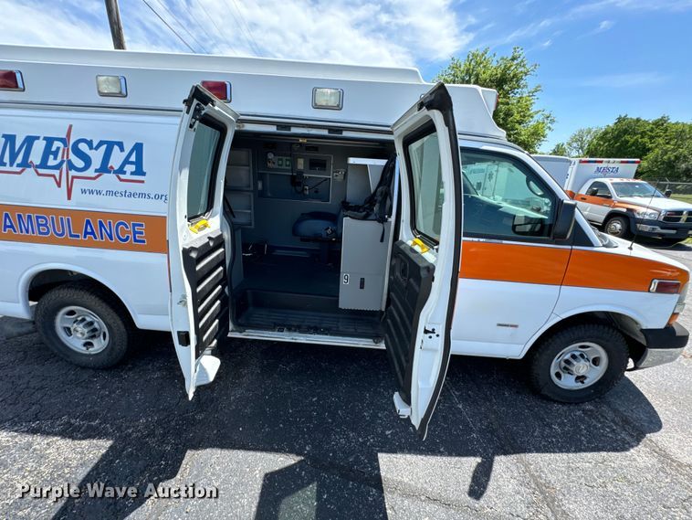 image for item ND9346 2008 Chevrolet Express ambulance