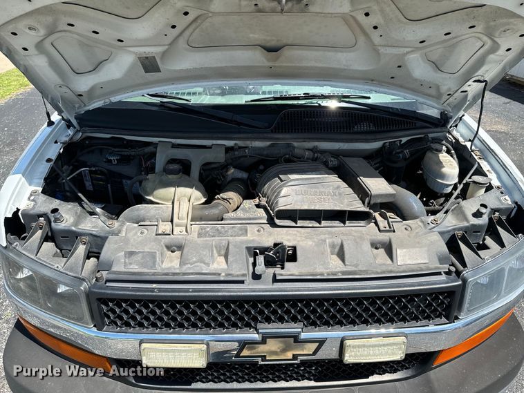 image for item ND9346 2008 Chevrolet Express ambulance