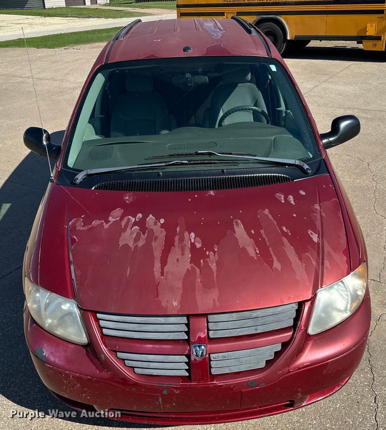 image for item NL9819 2006 Dodge Grand Caravan van