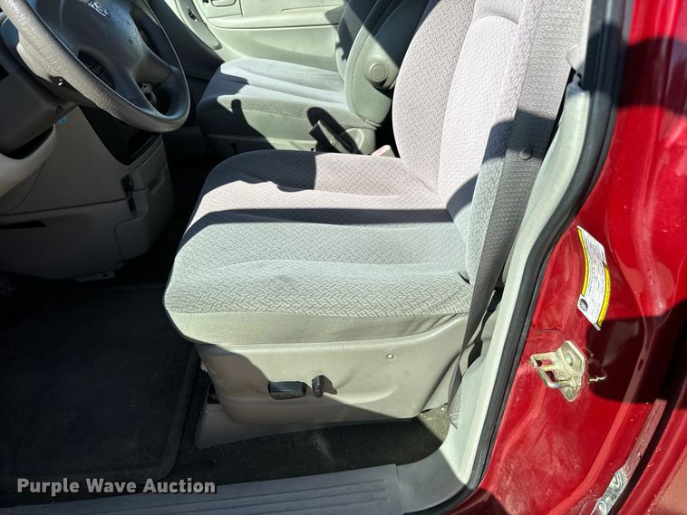 image for item NL9819 2006 Dodge Grand Caravan van