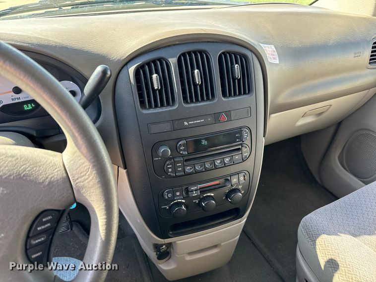 image for item NL9819 2006 Dodge Grand Caravan van