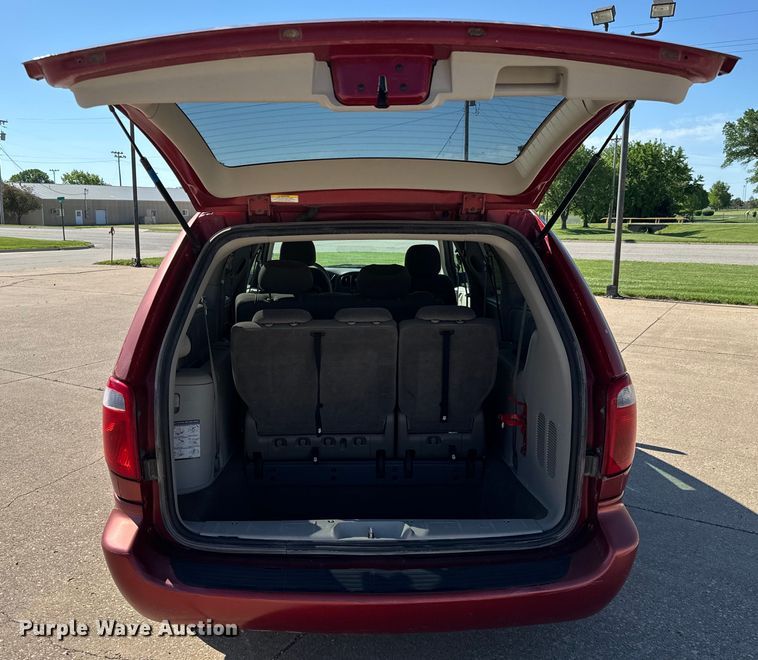 image for item NL9819 2006 Dodge Grand Caravan van