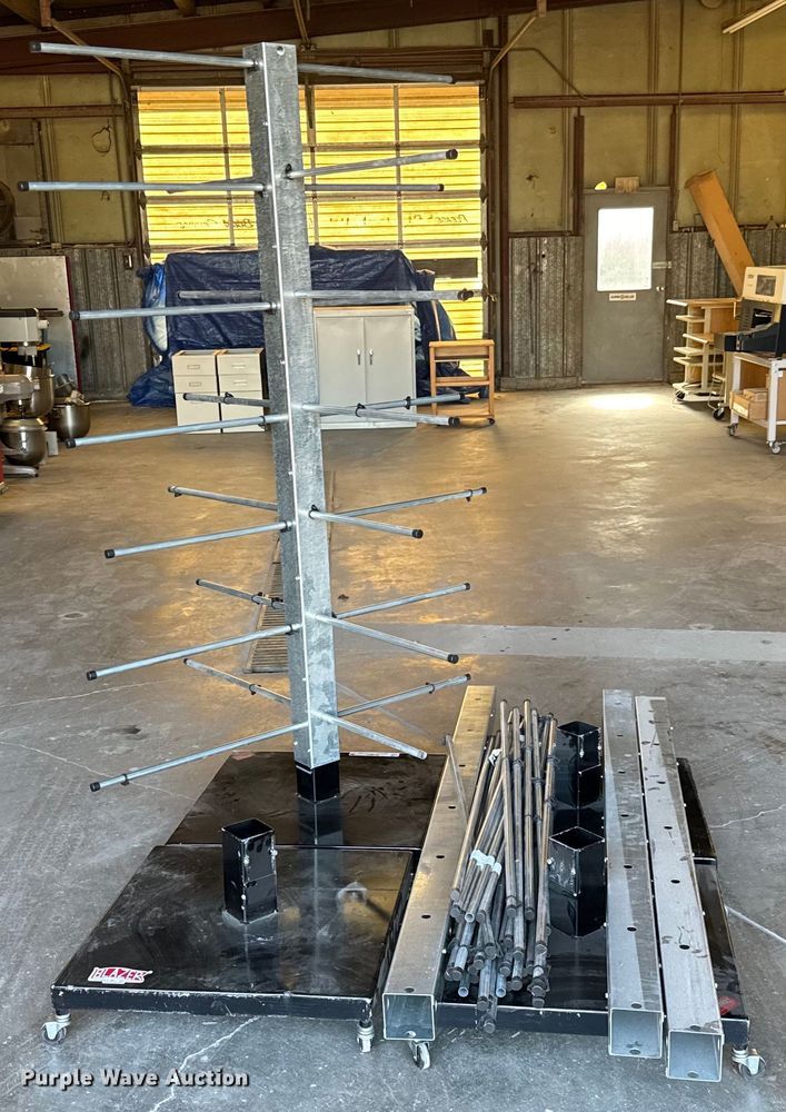 image for item NL9821 (4) helmet racks