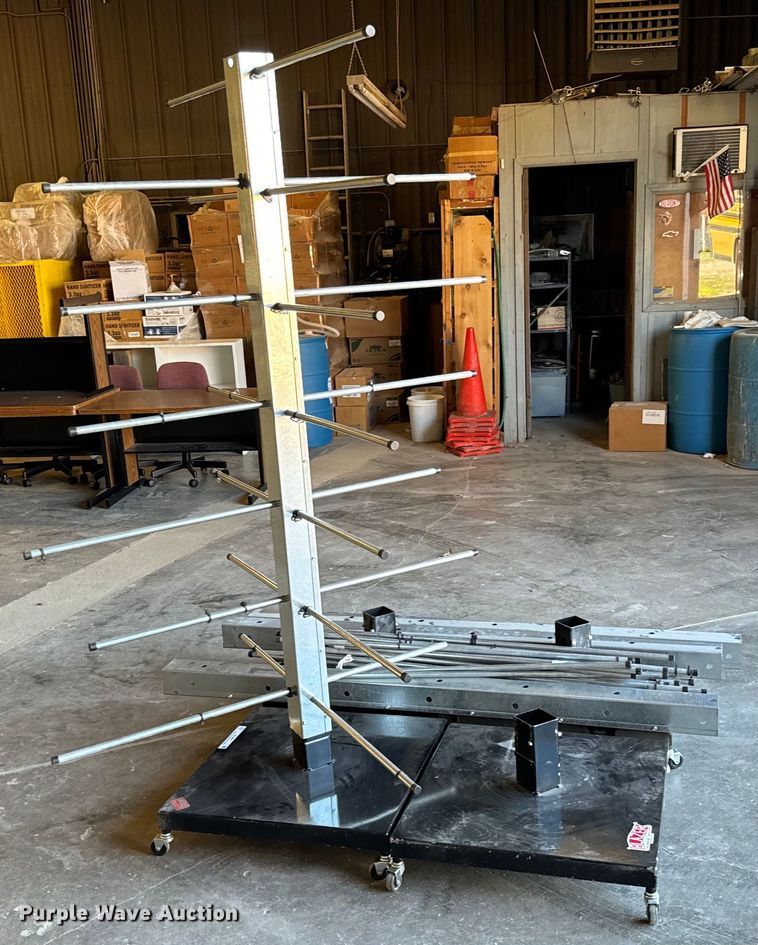 image for item NL9821 (4) helmet racks