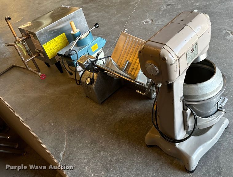 image for item NL9825 Restaurant equipment 