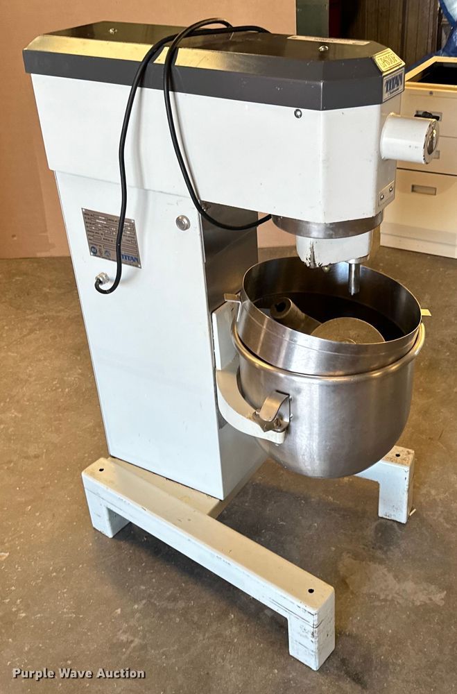 image for item NL9826 Titan GP630F mixer