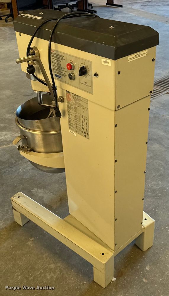 image for item NL9826 Titan GP630F mixer
