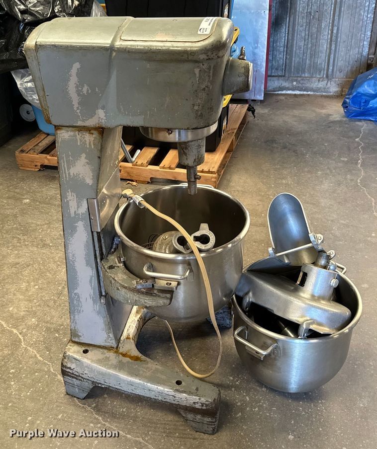 image for item NL9827 Hobart  D-300 mixer