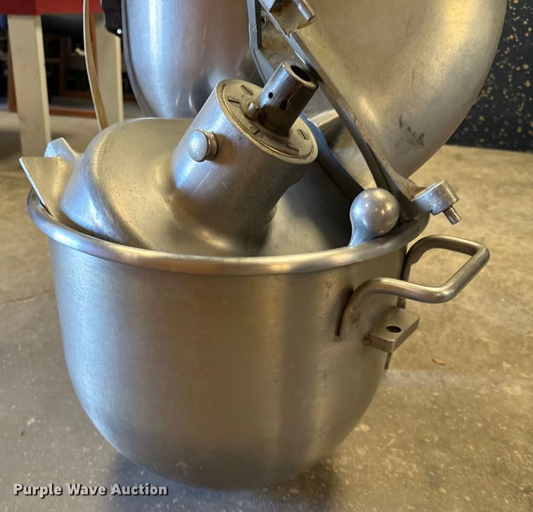 image for item NL9827 Hobart  D-300 mixer