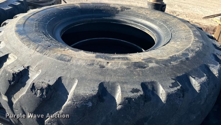 image for item NT9209 (6) Bridgestone 14.00R24 tires