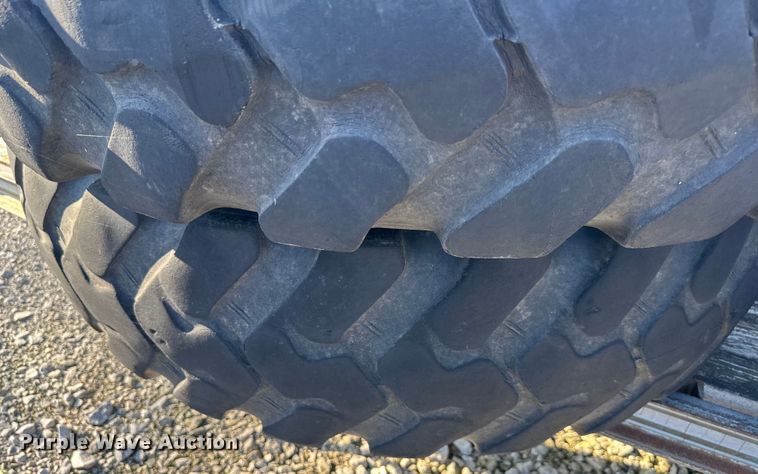 image for item NT9209 (6) Bridgestone 14.00R24 tires