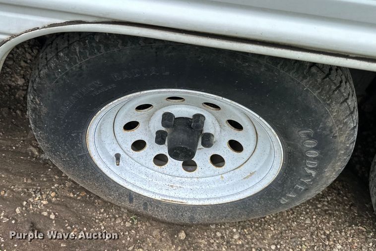 image for item NT9213 1995 Road Ranger 21YT camper