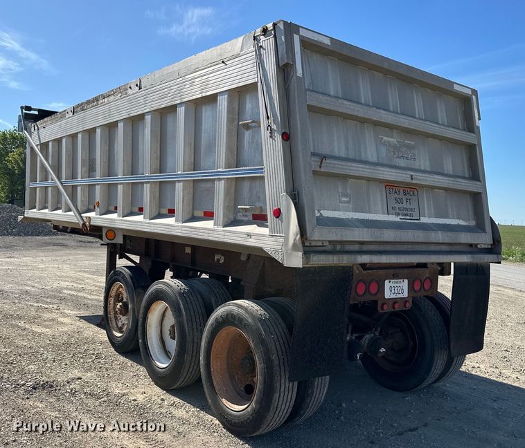 image for item NT9214 1994 Travis  T-102 end dump trailer