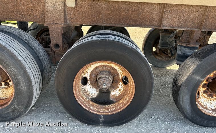 image for item NT9214 1994 Travis  T-102 end dump trailer