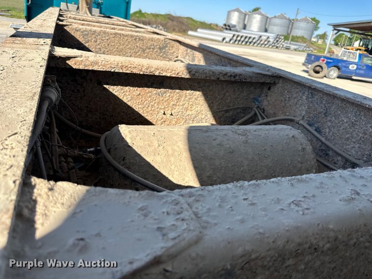 image for item NT9214 1994 Travis  T-102 end dump trailer