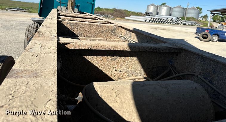 image for item NT9214 1994 Travis  T-102 end dump trailer