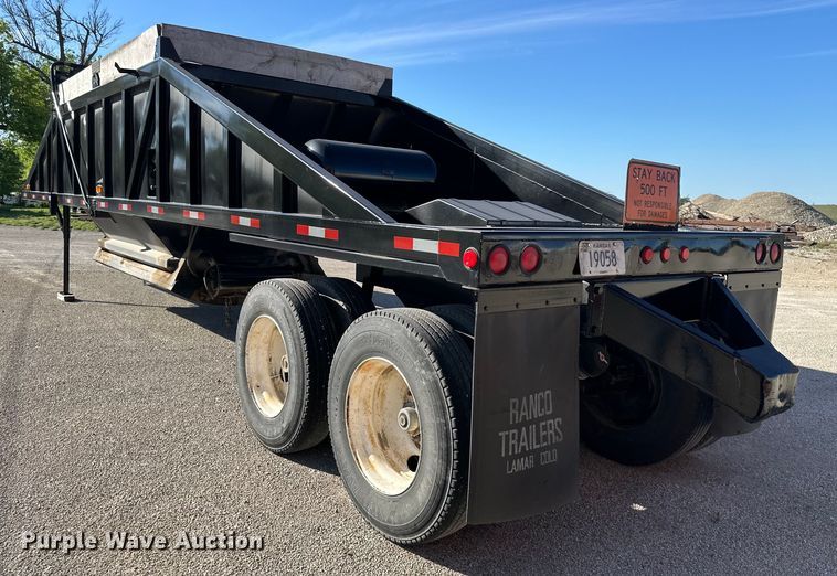 image for item NT9215 1993 Ranco bottom dump trailer