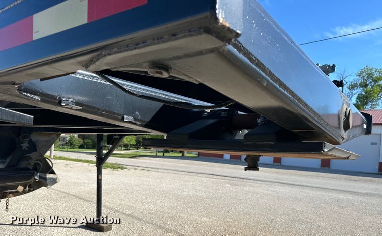 image for item NT9215 1993 Ranco bottom dump trailer