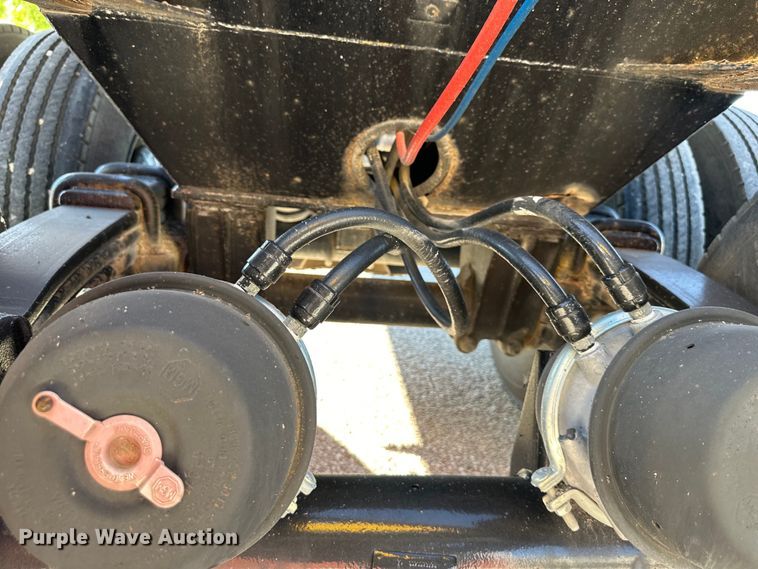 image for item NT9215 1993 Ranco bottom dump trailer