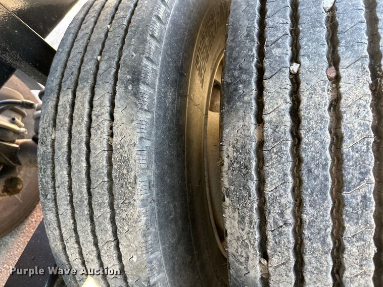 image for item NT9215 1993 Ranco bottom dump trailer